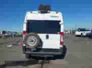 2021 Ram ProMaster Cargo с VIN 3C6LRVDG5ME561547, выставлен на аукционе IAAI как лот 42944202 с пробегом 60 155 миль миль и . История ставок и продаж доступна на DreamBid. Изображение 17.