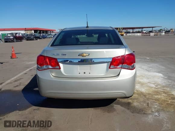 2013 Chevrolet Cruze LS with VIN 1G1PA5SH6D7293775, listed as a IAAI auction lot 43485339 with 53,027 mi miles and . Bid and sale history available at DreamBid. Image 16.