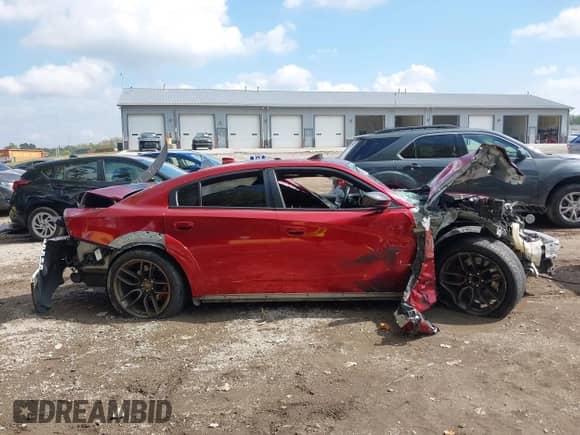 2019 Dodge Charger Scat Pack с VIN 2C3CDXGJ1KH580838, выставлен на аукционе IAAI как лот 43315471 с пробегом 42 201 миль миль и . История ставок и продаж доступна на DreamBid. Изображение 13.