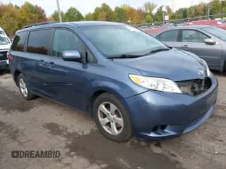 2015 Toyota Sienna LE with VIN 5TDKK3DC8FS573940, listed as a IAAI auction lot 43421539 with 113,175 mi miles and . Bid and sale history available at DreamBid. Image 1.