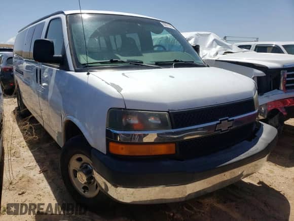 2007 Chevrolet Express Passenger с VIN 1GAHG39U371146850, выставлен на аукционе Copart как лот 60871514 с пробегом 95 533 миль миль и Списание • Salvage title. История ставок и продаж доступна на DreamBid. Изображение 4.