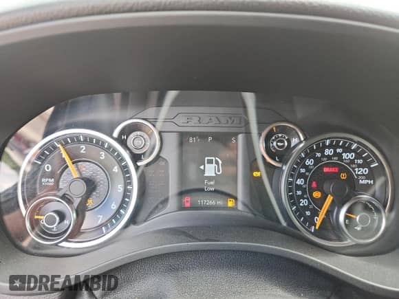 2019 Ram 1500 Tradesman z VIN 1C6SRFGT9KN564132, wystawiony jako Copart lot #64721895 z przebiegiem 117 266 mil mil oraz Szkoda całkowita • Salvage title. Historia ofert i sprzedaży dostępna na DreamBid. Obrazek 9.