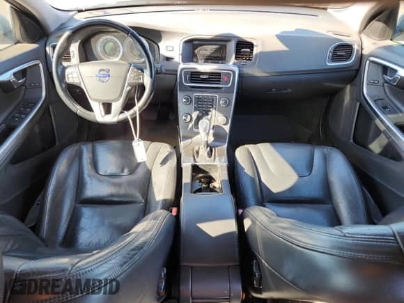 2013 Volvo S60 T6 R-Design Platinum с VIN YV1902FH1D2230439, выставлен на аукционе Copart как лот 85838645 с пробегом 62 484 миль миль и Списание • Salvage title. История ставок и продаж доступна на DreamBid. Изображение 8.