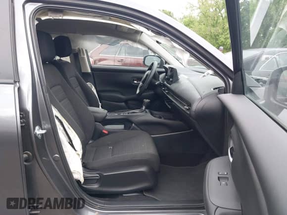 2025 Honda HR-V LX with VIN 3CZRZ2H31SM742182, listed as a IAAI auction lot 42153191 with 3,506 mi miles and . Bid and sale history available at DreamBid. Image 5.