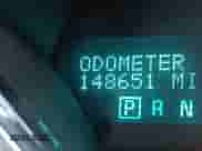 2013 Chevrolet Traverse LT z VIN 1GNKRGKD1DJ201808, wystawiony jako IAAI lot #43220758 z przebiegiem 148 651 mil mil oraz . Historia ofert i sprzedaży dostępna na DreamBid. Obrazek 7.