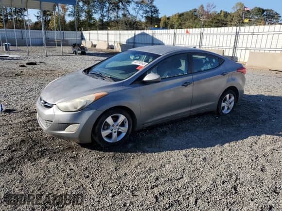 2013 Hyundai Elantra GLS with VIN 5NPDH4AE6DH228959, listed as a Copart auction lot 82710145 with 182,300 mi miles and Clean title. Bid and sale history available at DreamBid. Image 1.