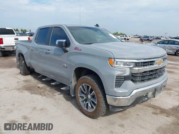 2024 Chevrolet Silverado 1500 LT z VIN 2GCUDDED0R1157361, wystawiony jako IAAI lot #43033954 z przebiegiem 54 137 mil mil oraz . Historia ofert i sprzedaży dostępna na DreamBid. Obrazek 1.