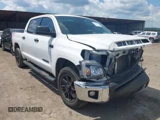 2021 Toyota Tundra SR5 with VIN 5TFEY5F11MX282450, listed as a IAAI auction lot 42236961 with 40,271 mi miles and . Bid and sale history available at DreamBid. Image 1.