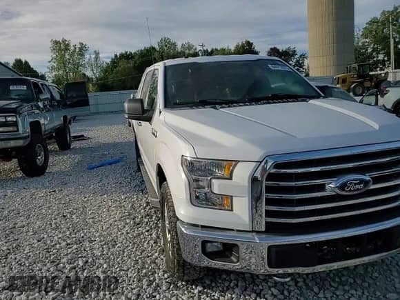 2016 Ford F-150 XLT z VIN 1FTEW1E85GKF28270, wystawiony jako Copart lot #84912875 z przebiegiem 221 513 mil mil oraz Czysty tytuł • Clean title. Historia ofert i sprzedaży dostępna na DreamBid. Obrazek 13.