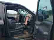 2021 Ford F-250 XL z VIN 1FT7W2BN6MEC88276, wystawiony jako IAAI lot #43293359 z przebiegiem Nie podano mil oraz . Historia ofert i sprzedaży dostępna na DreamBid. Obrazek 5.