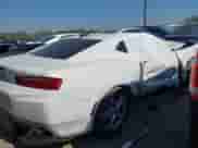 2017 Chevrolet Camaro 1LT z VIN 1G1FB1RS9H0200104, wystawiony jako IAAI lot #42524906 z przebiegiem Nie podano mil oraz . Historia ofert i sprzedaży dostępna na DreamBid. Obrazek 4.