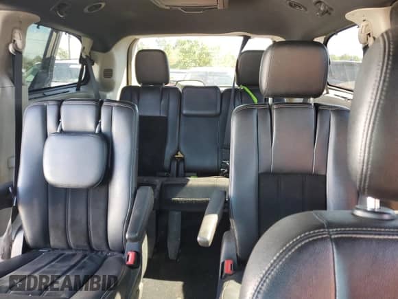 2017 Dodge Grand Caravan SXT with VIN 2C4RDGCG1HR548880, listed as a Copart auction lot 71483975 with 177,850 mi miles and Salvage title. Bid and sale history available at DreamBid. Image 10.
