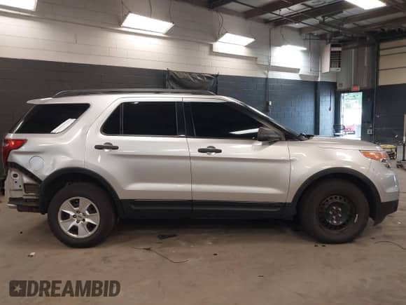 2011 Ford Explorer with VIN 1FMHK8B83BGA85680, listed as a IAAI auction lot 42505116 with 354,780 mi miles and . Bid and sale history available at DreamBid. Image 14.
