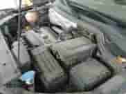 2017 Volkswagen Tiguan Wolfsburg Edition z VIN WVGRV7AX5HW501063, wystawiony jako IAAI lot #42099362 z przebiegiem 76 597 mil mil oraz . Historia ofert i sprzedaży dostępna na DreamBid. Obrazek 19.