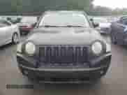 2007 Jeep Compass Sport with VIN 1J8FT47W27D130263, listed as a Copart auction lot 69453005 with 186,589 mi miles and Salvage title. Bid and sale history available at DreamBid. Image 5.