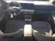 2025 Hyundai Kona SEL с VIN KM8HC3A69SU021810, выставлен на аукционе Copart как лот 66537875 с пробегом 2 622 миль миль и Списание • Salvage title. История ставок и продаж доступна на DreamBid. Изображение 8.