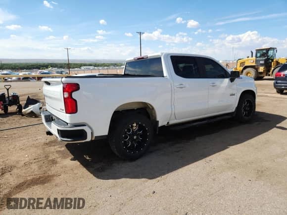 2021 Chevrolet Silverado 1500 RST with VIN 1GCUYEED3MZ353305, listed as a Copart auction lot 70902515 with 63,378 mi miles and Salvage title. Bid and sale history available at DreamBid. Image 3.