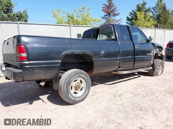 2001 Dodge 2500 with VIN 1B7KF23W81J214801, listed as a IAAI auction lot 43345088 with 86,320 mi miles and . Bid and sale history available at DreamBid. Image 4.