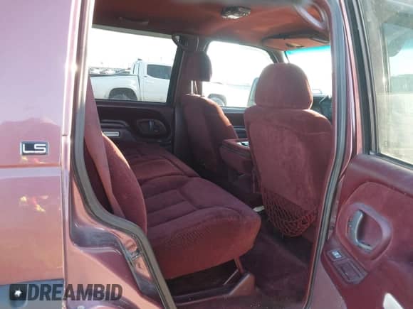 1996 Chevrolet Tahoe с VIN 1GNEK13R9TJ408499, выставлен на аукционе IAAI как лот 41308726 с пробегом 118 336 миль миль и . История ставок и продаж доступна на DreamBid. Изображение 8.