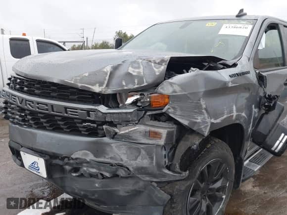 2020 Chevrolet Silverado 1500 Custom с VIN 3GCUYBEF7LG258387, выставлен на аукционе IAAI как лот 43386820 с пробегом 97 133 миль миль и . История ставок и продаж доступна на DreamBid. Изображение 6.