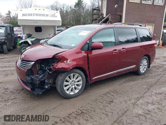 2013 Toyota Sienna XLE с VIN 5TDDK3DC1DS069641, выставлен на аукционе IAAI как лот 41930975 с пробегом 139 762 миль миль и . История ставок и продаж доступна на DreamBid. Изображение 2.