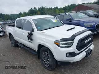 2021 Toyota Tacoma SR with VIN 3TYCZ5AN2MT032210, listed as a IAAI auction lot 42885834 with 16,117 mi miles and . Bid and sale history available at DreamBid. Image 1.