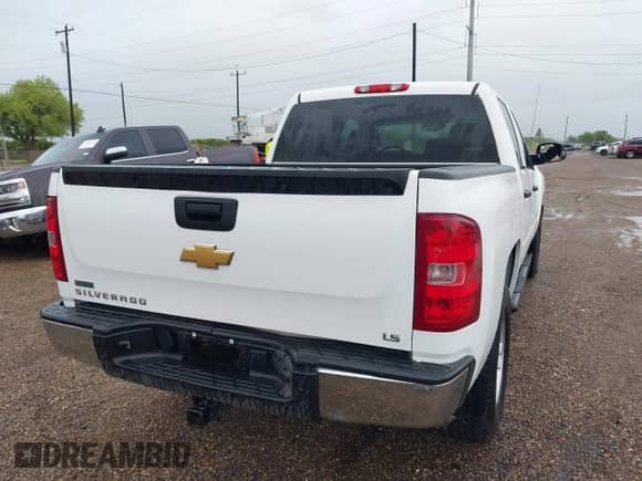 2012 Chevrolet Silverado 1500 LS z VIN 3GCPCREAXCG128550, wystawiony jako IAAI lot #41903814 z przebiegiem 248 558 mil mil oraz . Historia ofert i sprzedaży dostępna na DreamBid. Obrazek 4.