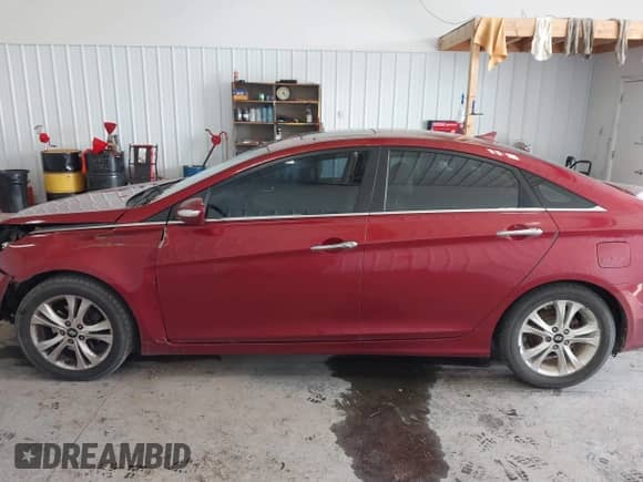 2011 Hyundai Sonata Limited с VIN 5NPEC4AB5BH294988, выставлен на аукционе IAAI как лот 43171540 с пробегом 236 175 миль миль и . История ставок и продаж доступна на DreamBid. Изображение 14.