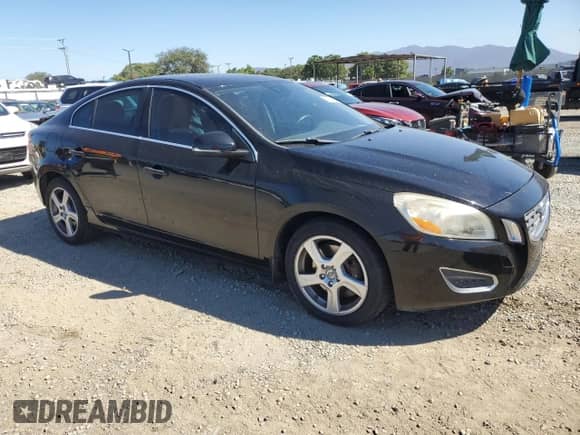 2012 Volvo S60 T5 с VIN YV1622FS6C2112328, выставлен на аукционе Copart как лот 85162565 с пробегом 87 334 миль миль и Списание • Salvage title. История ставок и продаж доступна на DreamBid. Изображение 4.