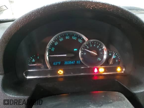 2009 Chevrolet HHR 1LT z VIN 3GNCA23B49S511825, wystawiony jako Copart lot #71018294 z przebiegiem 203 547 mil mil oraz Czysty tytuł • Clean title. Historia ofert i sprzedaży dostępna na DreamBid. Obrazek 9.