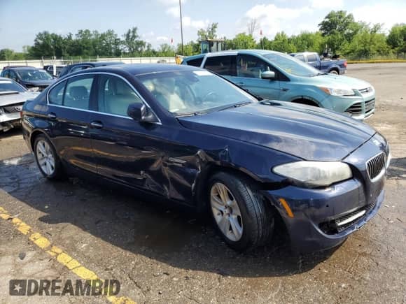 2012 BMW 5 Series 528i xDrive с VIN WBAXH5C50CDW10714, выставлен на аукционе Copart как лот 64171215 с пробегом 114 457 миль миль и Чистый • Clean title. История ставок и продаж доступна на DreamBid. Изображение 4.