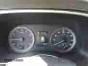 2021 Hyundai Tucson Sport z VIN KM8J33AL4MU339313, wystawiony jako IAAI lot #42930618 z przebiegiem 90 073 mil mil oraz . Historia ofert i sprzedaży dostępna na DreamBid. Obrazek 7.