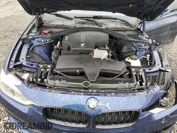 2018 BMW 3 Series 320i xDrive z VIN WBA8A3C51JA492166, wystawiony jako Copart lot #90835525 z przebiegiem 71 156 mil mil oraz Szkoda całkowita • Salvage title. Historia ofert i sprzedaży dostępna na DreamBid. Obrazek 11.