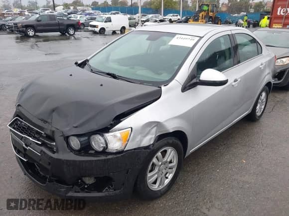 2013 Chevrolet Sonic LT с VIN 1G1JC5SH0D4167557, выставлен на аукционе IAAI как лот 43449749 с пробегом 96 216 миль миль и . История ставок и продаж доступна на DreamBid. Изображение 2.