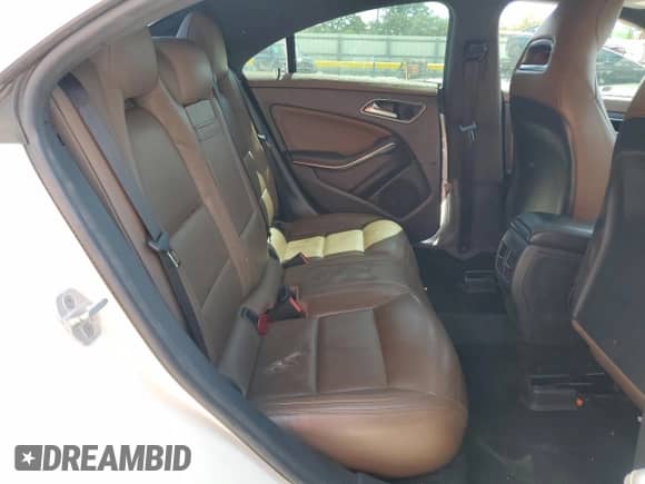 2017 Mercedes-Benz CLA 250 с VIN WDDSJ4EB2HN492946, выставлен на аукционе Copart как лот 53809695 с пробегом 137 393 миль миль и Списание • Salvage title. История ставок и продаж доступна на DreamBid. Изображение 10.