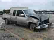 1998 GMC Sierra 1500 с VIN 2GTEC19R1W1530382, выставлен на аукционе Copart как лот 61673645 с пробегом 374 461 миль миль и Списание • Salvage title. История ставок и продаж доступна на DreamBid. Изображение 4.