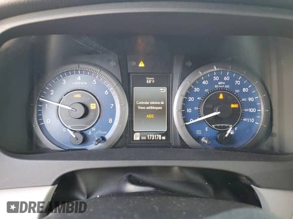 2015 Toyota Sienna XLE z VIN 5TDYK3DC1FS669886, wystawiony jako Copart lot #81678915 z przebiegiem 173 178 mil mil oraz Szkoda całkowita • Salvage title. Historia ofert i sprzedaży dostępna na DreamBid. Obrazek 9.