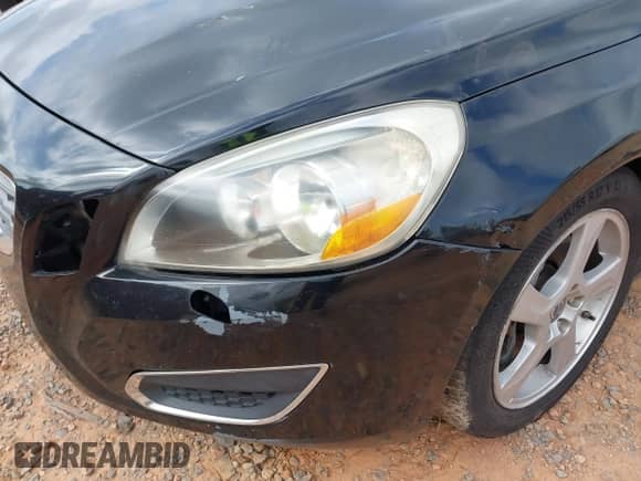 2012 Volvo S60 T5 с VIN YV1622FS9C2041335, выставлен на аукционе IAAI как лот 42697828 с пробегом 141 412 миль миль и . История ставок и продаж доступна на DreamBid. Изображение 6.