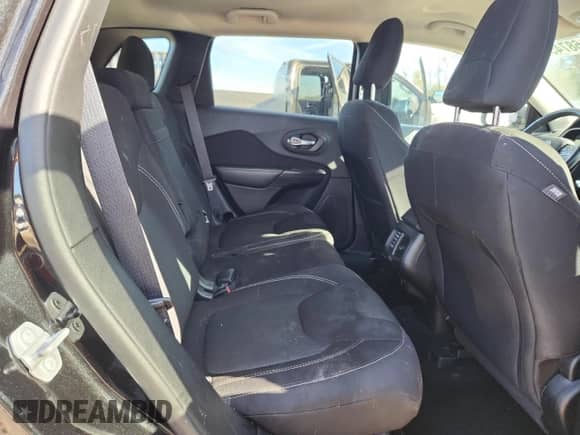 2016 Jeep Cherokee Latitude с VIN 1C4PJMCS4GW122464, выставлен на аукционе Copart как лот 89687455 с пробегом 121 404 миль миль и Чистый • Clean title. История ставок и продаж доступна на DreamBid. Изображение 11.