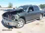 2004 Chevrolet Avalanche Z71 z VIN 3GNEK12T14G117298, wystawiony jako IAAI lot #42600262 z przebiegiem 209 889 mil mil oraz . Historia ofert i sprzedaży dostępna na DreamBid. Obrazek 17.