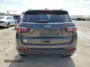 2019 Jeep Compass Limited z VIN 3C4NJCCB9KT707198, wystawiony jako Copart lot #62083285 z przebiegiem 54 781 mil mil oraz Szkoda całkowita • Salvage title. Historia ofert i sprzedaży dostępna na DreamBid. Obrazek 6.