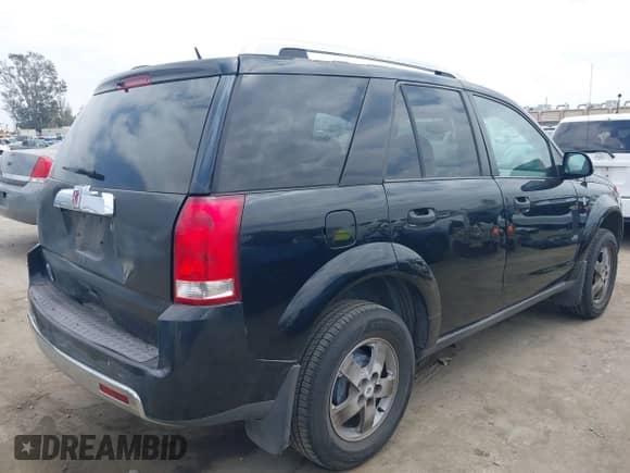 2006 Saturn VUE with VIN 5GZCZ33D56S832383, listed as a IAAI auction lot 42795103 with 232,970 mi miles and . Bid and sale history available at DreamBid. Image 4.