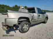 2000 Chevrolet Silverado 1500 z VIN 1GCEC14V7YZ105294, wystawiony jako Copart lot #71396935 z przebiegiem 257 942 mil mil oraz Szkoda całkowita • Salvage title. Historia ofert i sprzedaży dostępna na DreamBid. Obrazek 3.