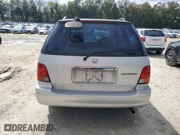 1996 Honda Odyssey with VIN RA11118375, listed as a Copart auction lot 46170125 with 185,034 mi miles and Non repairable. Bid and sale history available at DreamBid. Image 6.