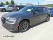 2016 Chrysler 300 S с VIN 2C3CCAGG9GH147960, выставлен на аукционе IAAI как лот 42691867 с пробегом 143 102 миль миль и . История ставок и продаж доступна на DreamBid. Изображение 17.