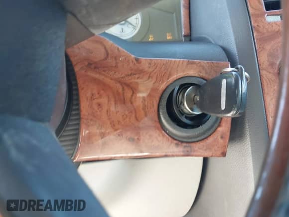 2007 Chrysler 300 Limited с VIN 2C3KA53G47H811063, выставлен на аукционе IAAI как лот 42533424 с пробегом 158 032 миль миль и . История ставок и продаж доступна на DreamBid. Изображение 11.