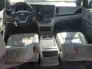 2018 Toyota Sienna XLE z VIN 5TDYZ3DC4JS944719, wystawiony jako Copart lot #83845585 z przebiegiem 141 567 mil mil oraz Szkoda całkowita • Salvage title. Historia ofert i sprzedaży dostępna na DreamBid. Obrazek 8.