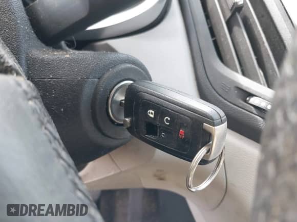 2011 Chevrolet Equinox 2LT with VIN 2CNALPEC6B6448000, listed as a IAAI auction lot 43372791 with 206,815 mi miles and . Bid and sale history available at DreamBid. Image 11.