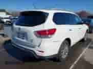 2015 Nissan Pathfinder SL с VIN 5N1AR2MM9FC706759, выставлен на аукционе IAAI как лот 41770969 с пробегом 156 711 миль миль и . История ставок и продаж доступна на DreamBid. Изображение 4.