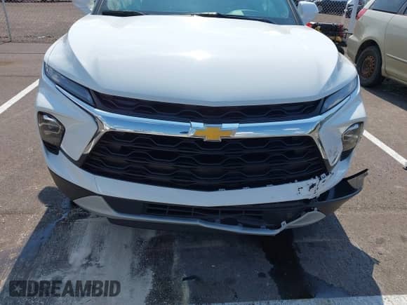 2025 Chevrolet Blazer LT with VIN 3GNKBCR40SS195143, listed as a IAAI auction lot 43186012 with 14,331 mi miles and . Bid and sale history available at DreamBid. Image 12.